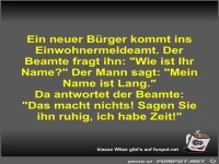 Ein neuer Brger kommt ins Einwohnermeldeamt