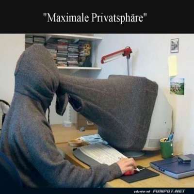 Hoodie:-Der-ultimative-Bildschirmfilter.jpg von Josie-96