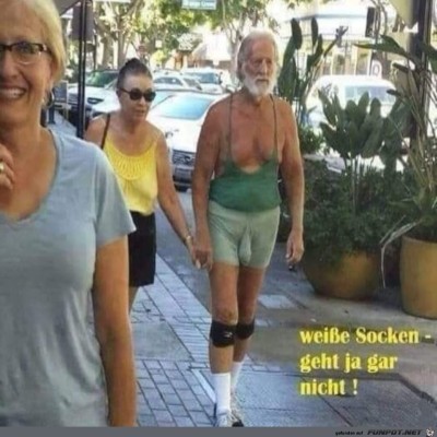Wei&szlig;e-Socken---geht-ha-garnicht!.jpg von Marisa