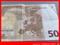 Jemand hat sein Geld aktualisiert