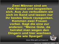 Zwei M�nner sind am Strand und langweilen sich