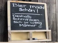 Humorvolles Schild ber Bier und Schnheit