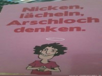 Nicken und dann l�cheln