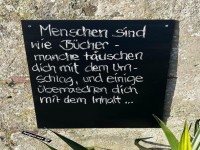 B�cher oder Menschen? Ein unerwartetes Cover!