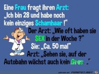 eine Frau beim Arzt