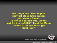 Die junge Frau des J�gers serviert stolz ihren ersten...