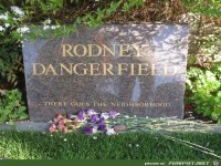 lustige-grabsteine-3