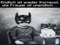 Karnevalsfreude im Superheldenkost�m