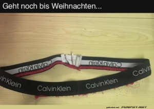 fun-Bild: Humorvoller Blick auf abgenutzte Unterwäsche