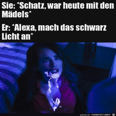 Mach-das-Schwarzlicht-an.jpg von Lina