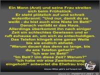 Ein Mann (Arzt) und seine Frau streiten sich beim Frhstck