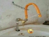 Kreative Wasserhahn-Reparatur