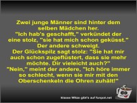 Zwei junge M�nner sind hinter dem selben M�dchen her