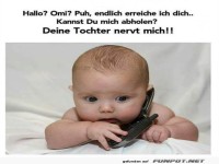Baby's dringender Anruf an die Oma