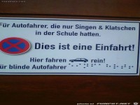 Hinweisschild fr Autofahrer...