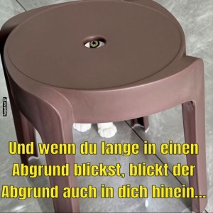 Hocker-mit-Einblick.jpg von Josie-96