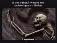 Futuristische Arch�ologie: Skelette mit Smartphones