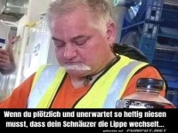 Schn�uzer h�pft lippenw�rts!