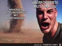 Der Rettungswagen n�hert sich