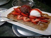 Erdbeereiswaffel