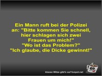 Ein Mann ruft bei der Polizei an