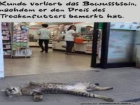 Kunde f�llt in Ohnmacht