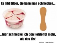 Schmeckbares Bild: Eiscreme und Holzlffel