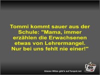 Tommi kommt sauer aus der Schule