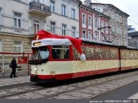 Weihnachtliche Stra�enbahn