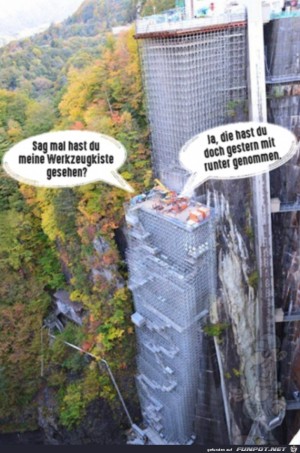 Werkzeugkiste-unten-vergessen.jpg auf www.funpot.net