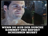 Lustiger Gesichtsausdruck nach der Dusche