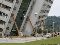 Die Beschreibungen zu den Bildern sind auf 17