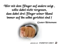 Wer mit dem Finger auf andere zeigt...