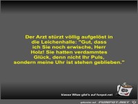 Der Arzt st�rzt v�llig aufgel�st in die Leichenhalle