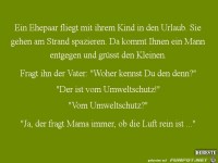 ein Ehepaar fliegt mit Kind in den Urlaub........