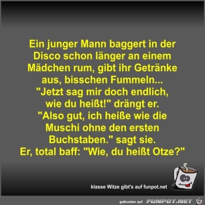 Ein-junger-Mann-baggert-in-der-Disco-schon-länger-an-einem.jpg von Fossy