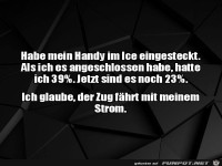 Zug f�hrt mit Handystrom