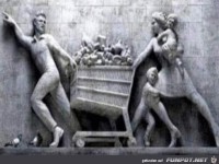 Gedenkstein bei Aldi, f�r die Pandemie 2020