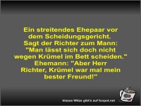 Ein streitendes Ehepaar vor dem Scheidungsgericht