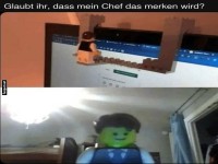 Kreativer Lego-Trick im Homeoffice