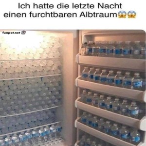 Durstiger-Albtraum:-Kein-Platz-f�r-Snacks!.jpg von Carlo2006