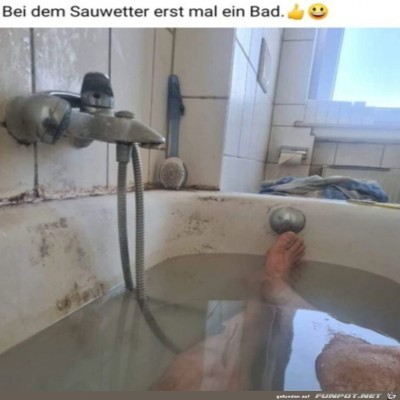 Erst-mal-ein-Bad.jpg von Hira