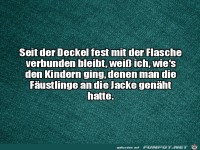 Deckel mit der Flasche verbunden
