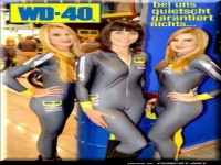 WD-40 Event mit Hostessen in grauen Anz�gen