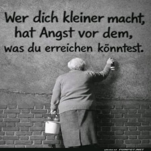 Oma-legt-den-Pinsel-nieder,-nicht-die-Tr�ume!.jpg von Benno-2011