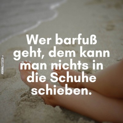 Barfu&szlig;-Weisheit-am-Strand.jpg von Celina93