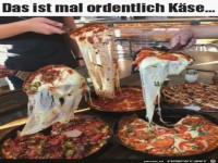 Endlich Pizza mit viel K�se