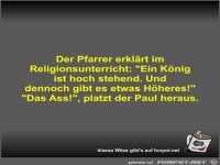 Der Pfarrer erkl�rt im Religionsunterricht