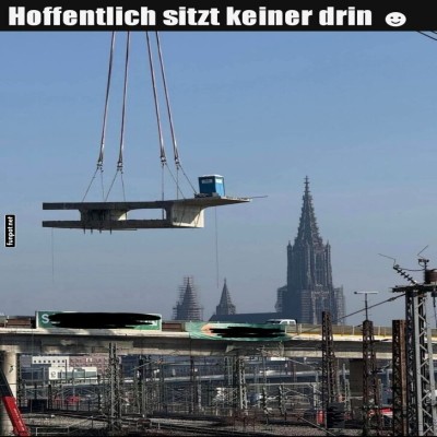 Fliegende-Toilette:-Höhenangst-inklusive!.jpg von Kurt1978