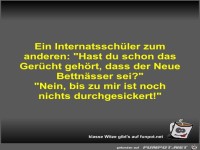Ein Internatssch�ler zum anderen